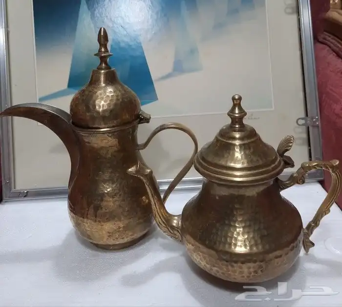 دلة و أبريق تحفة نحاس قديمة 7