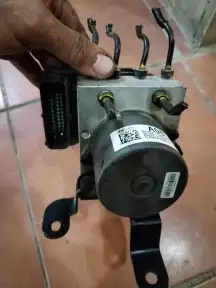 للبيع قطع هونداي جنسس كوبيه موديل 2010 17