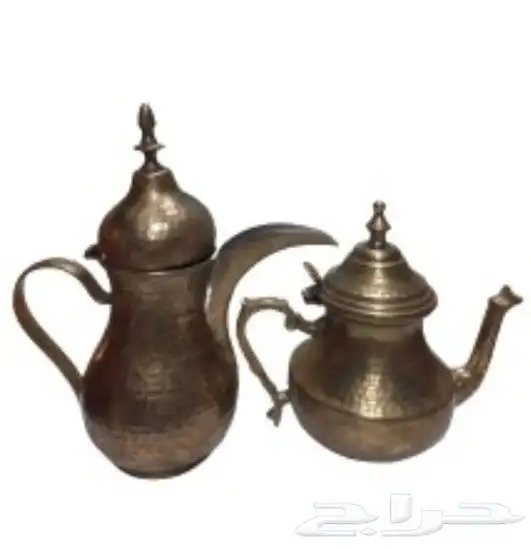 دلة و أبريق تحفة نحاس قديمة 0