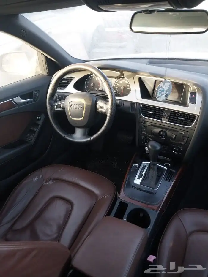 اودي A4 موديل 2012 قطع تشليح 4