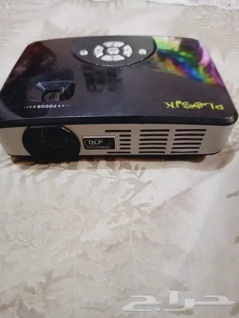 السلام عليكم بروجكتر تعمل على الجوال 1