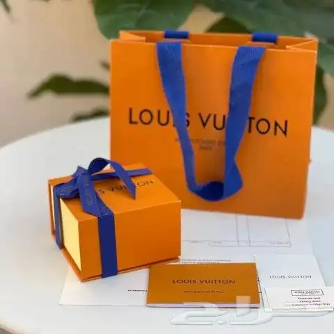 سلاسل او اساور لويس فيتون درجة اولي 9