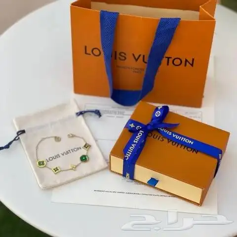 سلاسل او اساور لويس فيتون درجة اولي 33