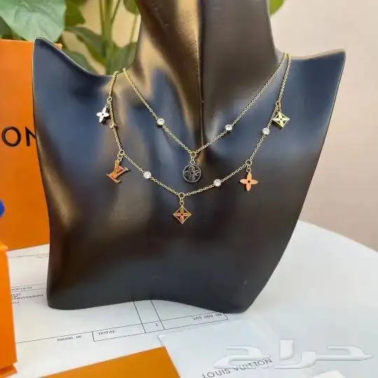 سلاسل او اساور لويس فيتون درجة اولي 2