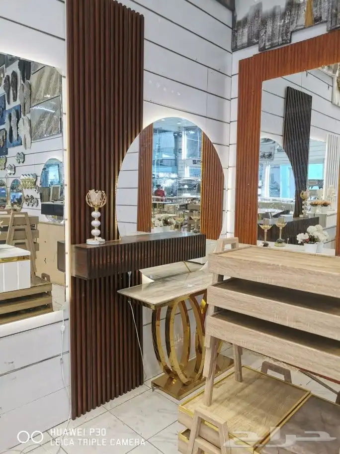 مرايه جدران مع رف 3