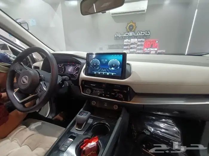 شاشة نسان اكس تريل 2023 1