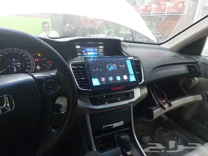 شاشه اكورد 2016بنضام اللا ندرويد حجم 10. تدعم خاصيه كار بلي 0