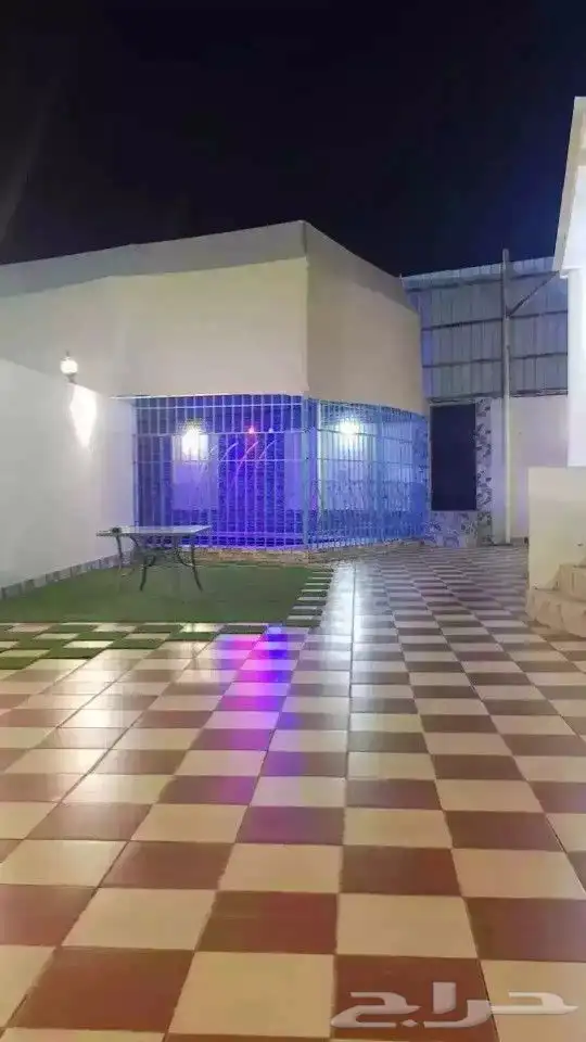 استراحه للايجار بالحرازات 3