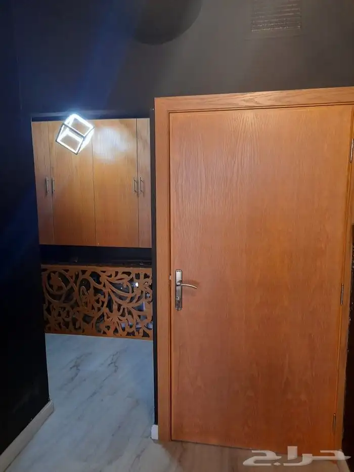 ديكورات صالون حلاقه تم عمله 4