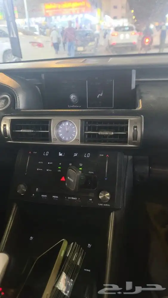 اصلاح مشكلة توقف الصوت لكزس IS 350 اصلاح مضخم الوكالة 1