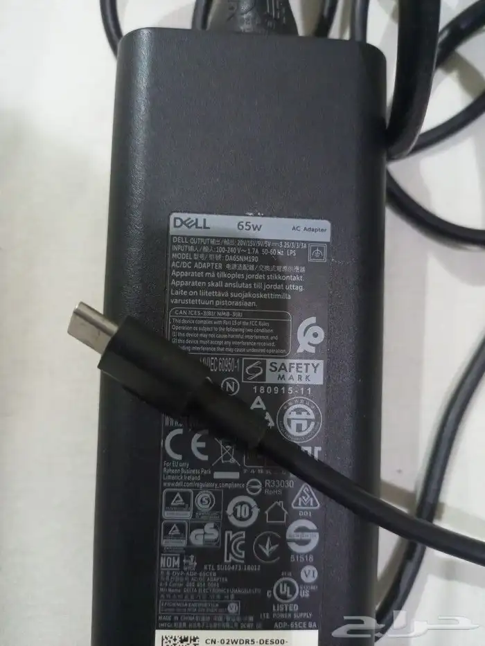 شاحن لابتوب أصلي مستخدم نظيف 2