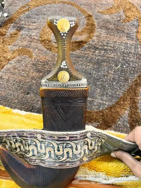 جمبيه زراف. السوم في العام 2