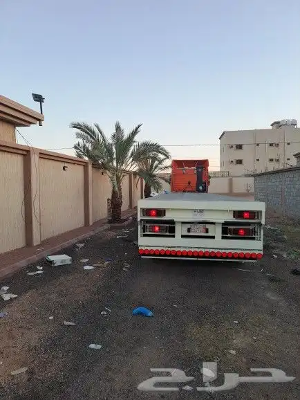 سطحه المطلق 2000 5