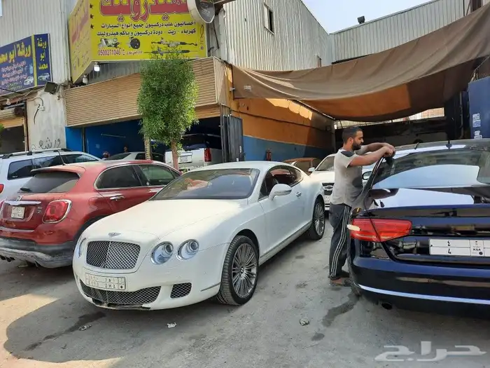 صدام بنتلي 9
