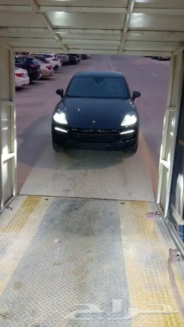 سطحات لنقل دبابات والسيارت من دبي الامارات الى السعودي والكس 4