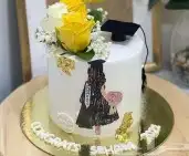 كيكات التخرج الرائعه 0