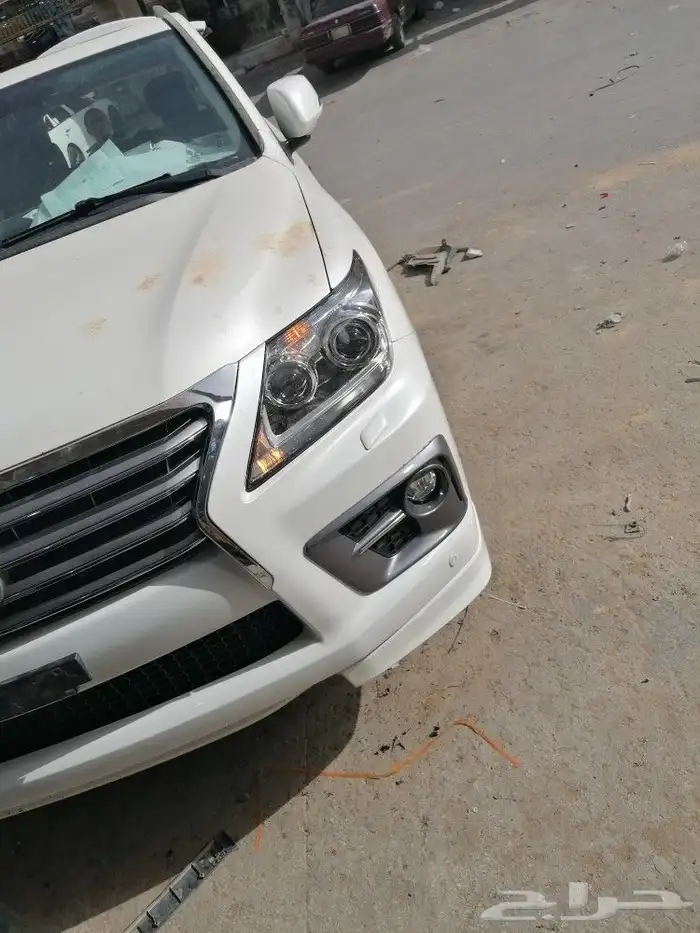 يتوفر لدين شمعات وسطبات جيب lx570 تجاري نفس الوكاله 3