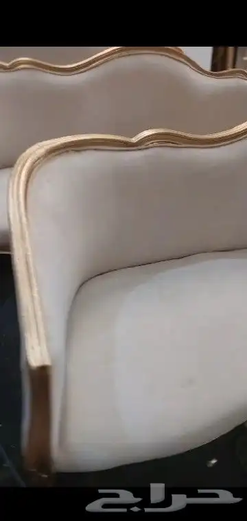 اكسبلور بيع كراسي ديور مستخدم نظيف ج(( )) والطاولات وتفصيل 8