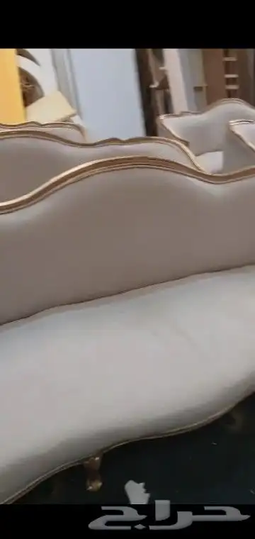 اكسبلور بيع كراسي ديور مستخدم نظيف ج(( )) والطاولات وتفصيل 9