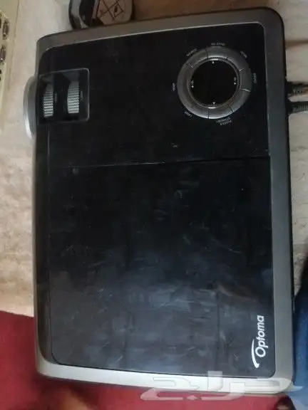 السلام عليكم بروجكتر تعمل على الجوال 8