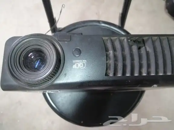 السلام عليكم بروجكتر تعمل على الجوال 10