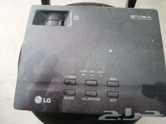 السلام عليكم بروجكتر تعمل على الجوال 9