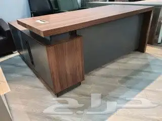 تصنيع مكاتب بأشكال متنوعة 6
