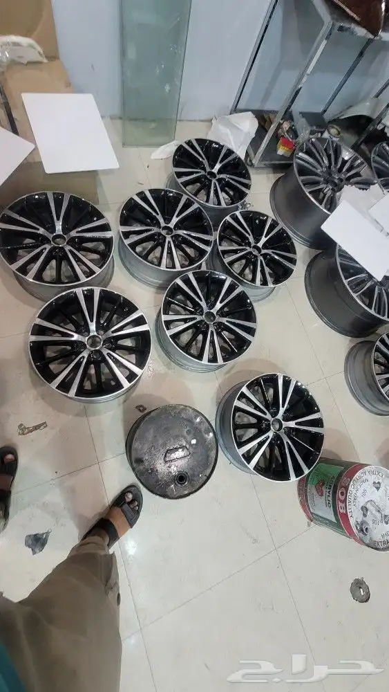 يوجد لدينا رش مطفي رش لمعه بدي رش جنوط 12