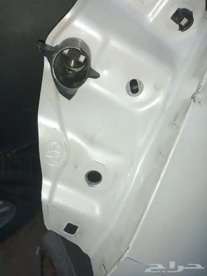 رفرف وصدامات وشنطه يارس 2015 و 20219 10