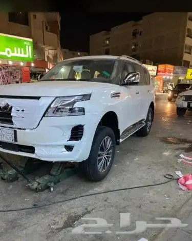 علامات بلاتنيوم خلفي 2022 12