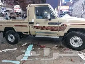 يوجد لدينا خطوط سيارت لندكروز وشاص وربع وهيلكس 16