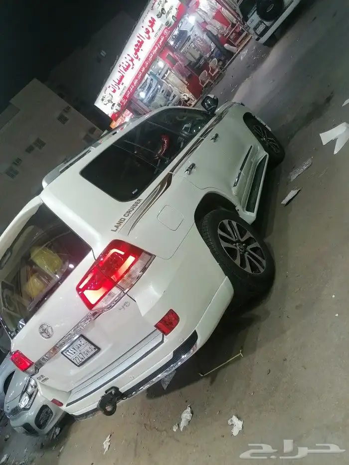يوجد لدينا خطوط سيارت لندكروز وشاص وربع وهيلكس 24