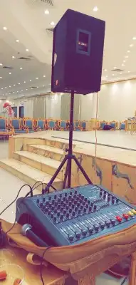 سماعات للايجار مع صوتيات ديجي 1
