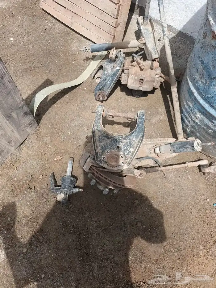 للبيع قطع غيار وانيت ايسوزو ديماكس من 98 الي 2008 0