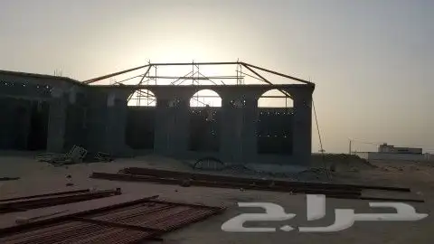 تنفيذ وتوريد جميع أنواع القرميد والعوزال ملون وعادي قرميد سع 4
