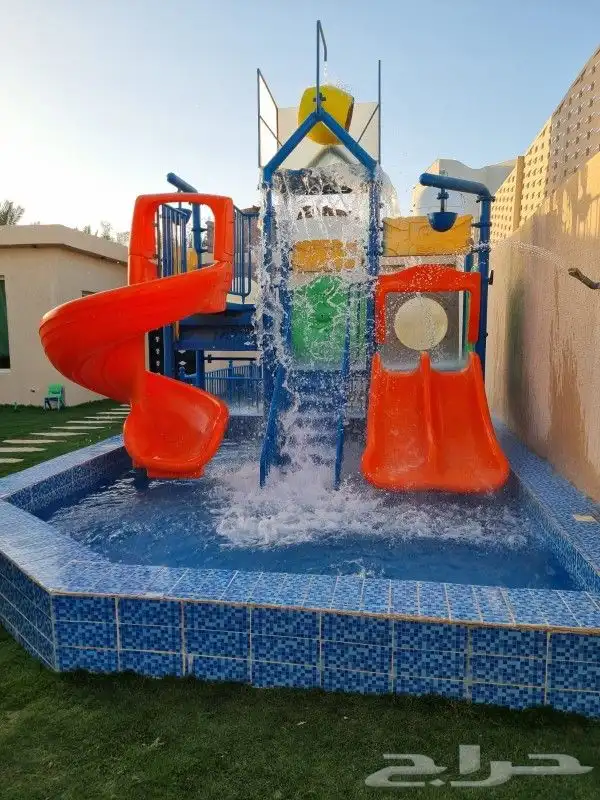 شاليهات نايت بارتي للألعاب المائيه 0