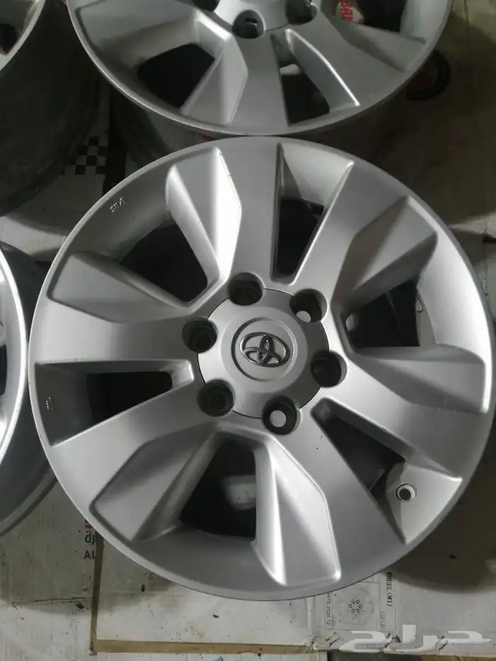 جنوط هيلكس خليجي دبل مقاس 17 اصلي وكاله 4