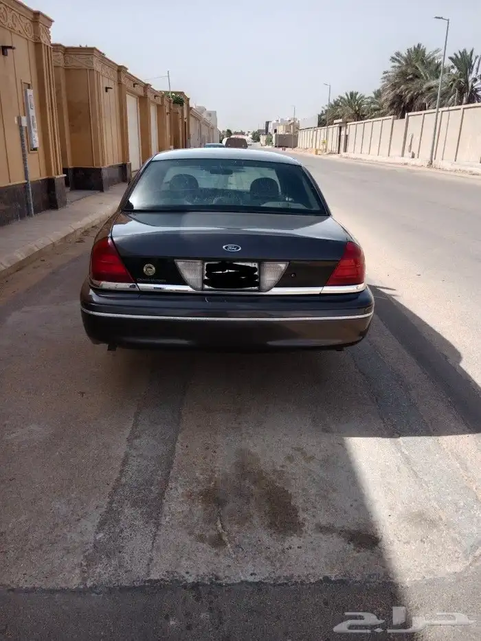 للبع فورد فكتوريا موديل 2002 الاستمارة والفحص جديد 2
