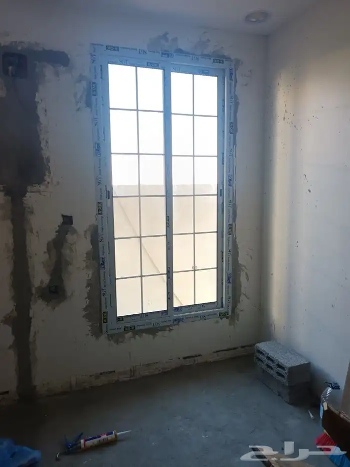 زجاج سكريت وتركيب وجهات والمنيوم 6