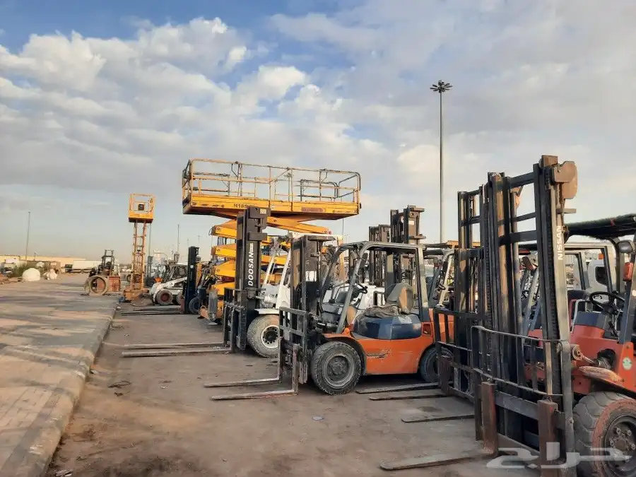 تاجير رافعه شوكيه فوركلفت forklift 2014 3