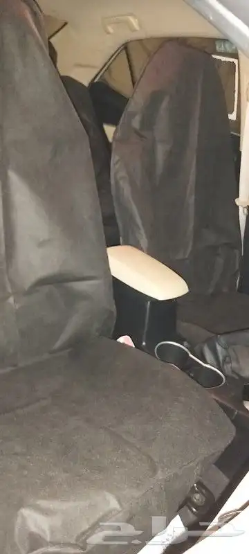 للبيع تلبيسات للسيارات السيدان 5