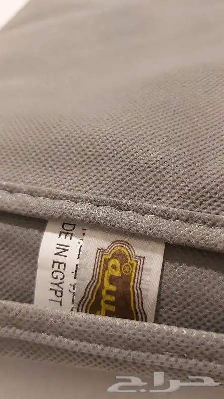 للبيع تلبيسات للسيارات السيدان 2