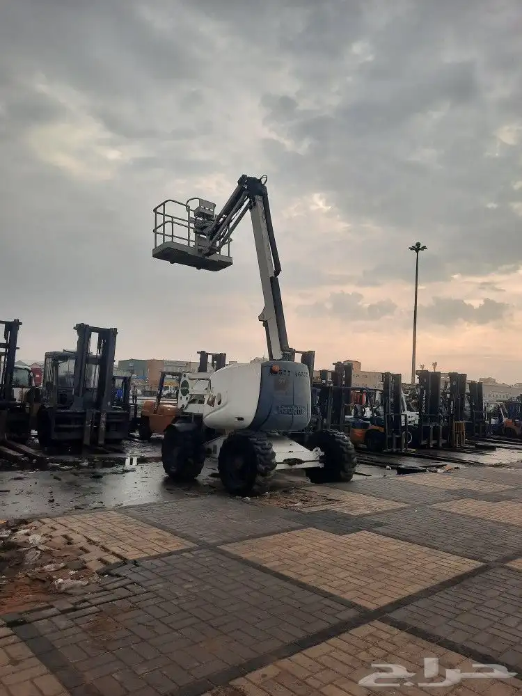 تاجير رافعه شوكيه فوركلفت forklift 2014 5