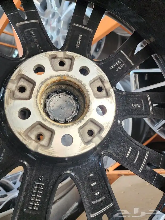 جنوط بي ام الفئه الخامسه مقاس 20 اصلي وكاله موديل 2021 16