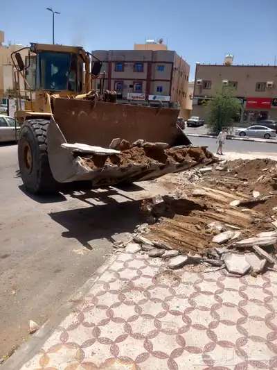 معدات للايجار قلابات شيولات بوكلينات 9