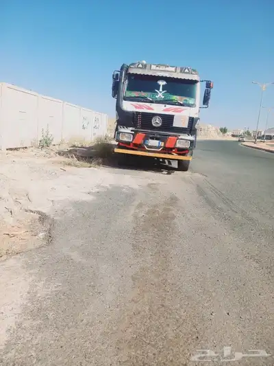معدات للايجار قلابات شيولات بوكلينات 5