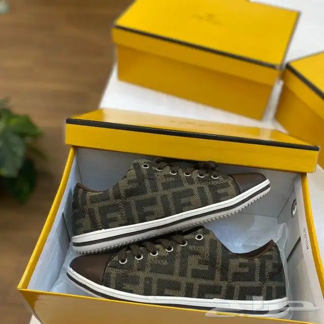 شوزات ماركة فندي درجة اولي 2