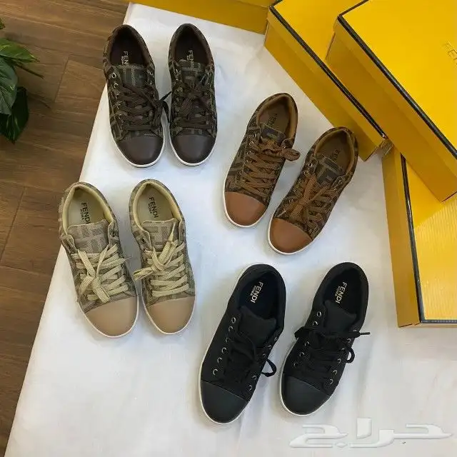 شوزات ماركة فندي درجة اولي 21