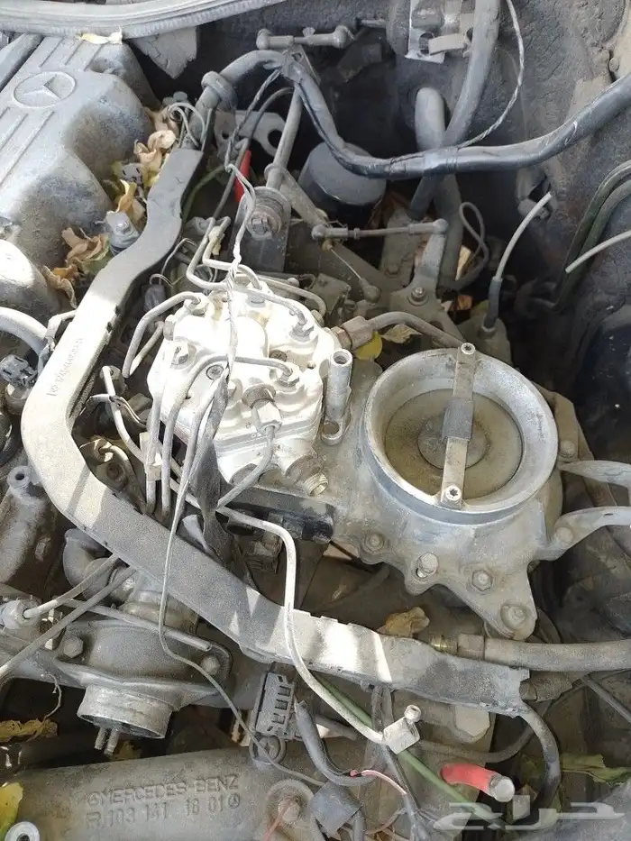 موزع بنزين كربريتر مرسيدس 300 W 126 0
