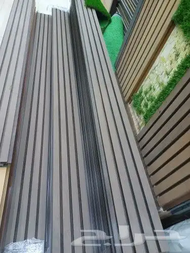 ثيل صناعي وعشب جداري 7